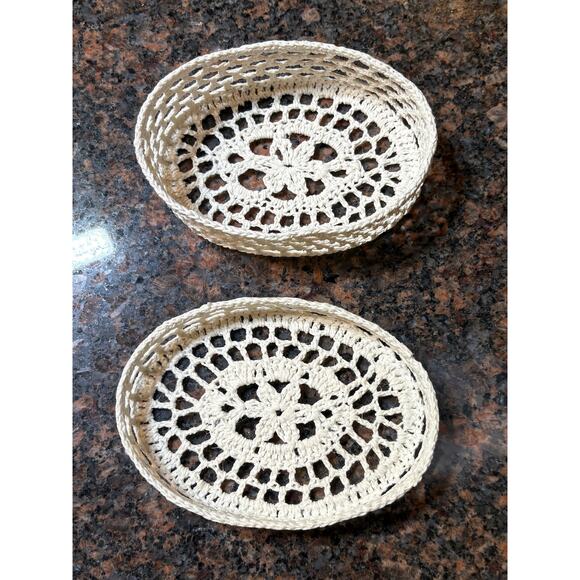 Vintage Crocheted Oval Trinket Box with Lid - Picture 2 of 6